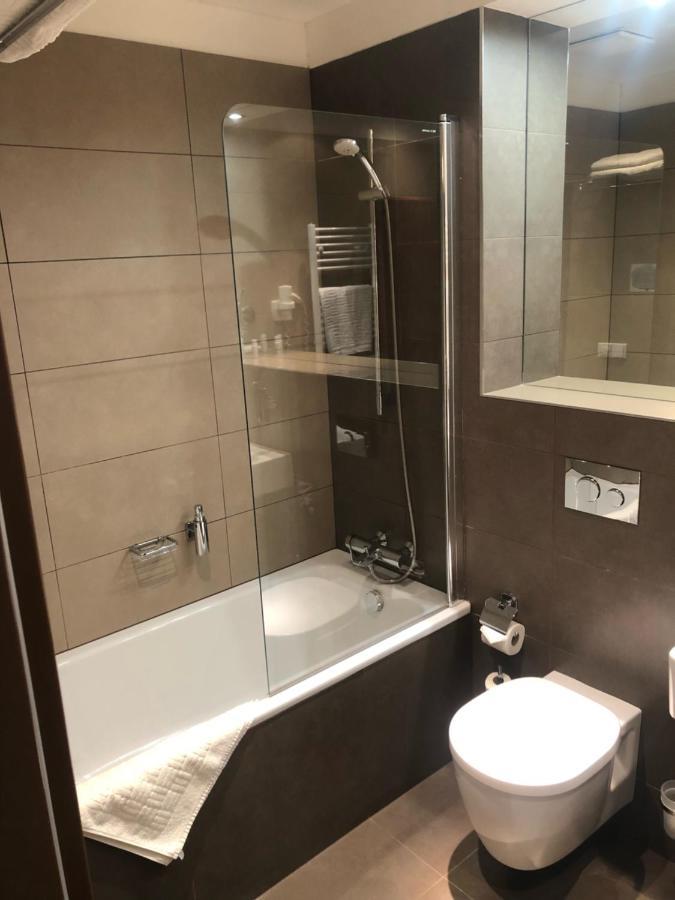 Residence Helmova ปราก ภายนอก รูปภาพ